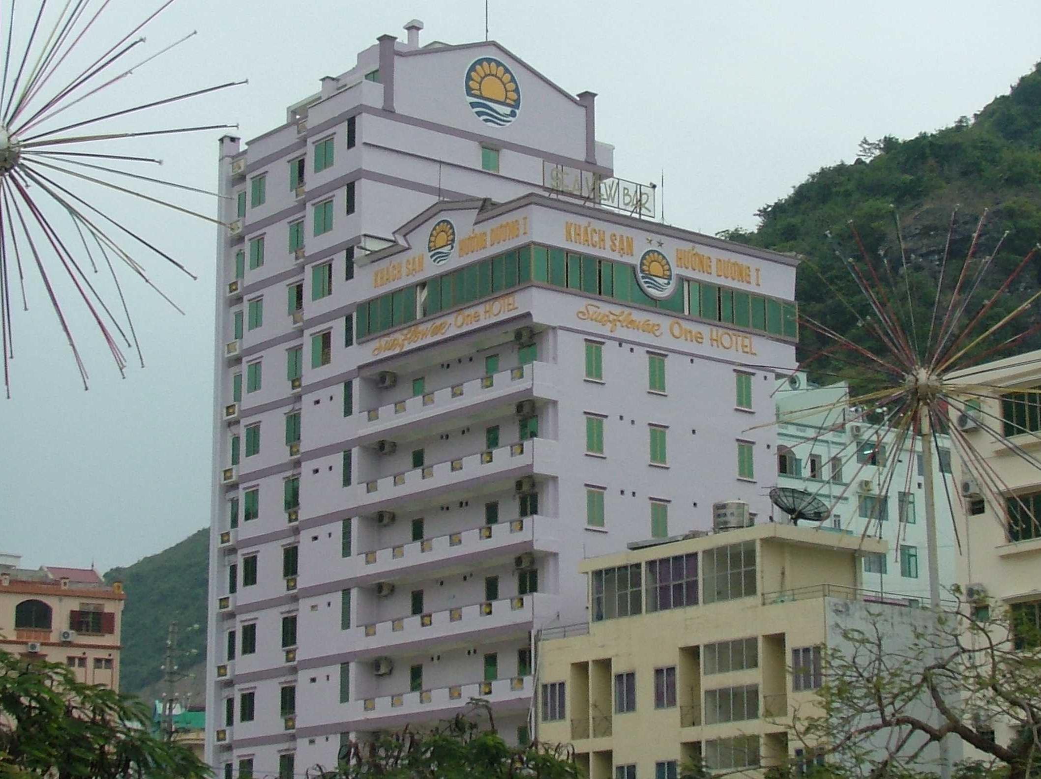 Sunflower One Catba Hotel - Hotell och Boende i Vietnam , Cat Ba Island