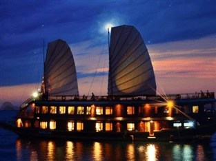 Halong Golden Lotus Cruise - Hotell och Boende i Vietnam , Halong