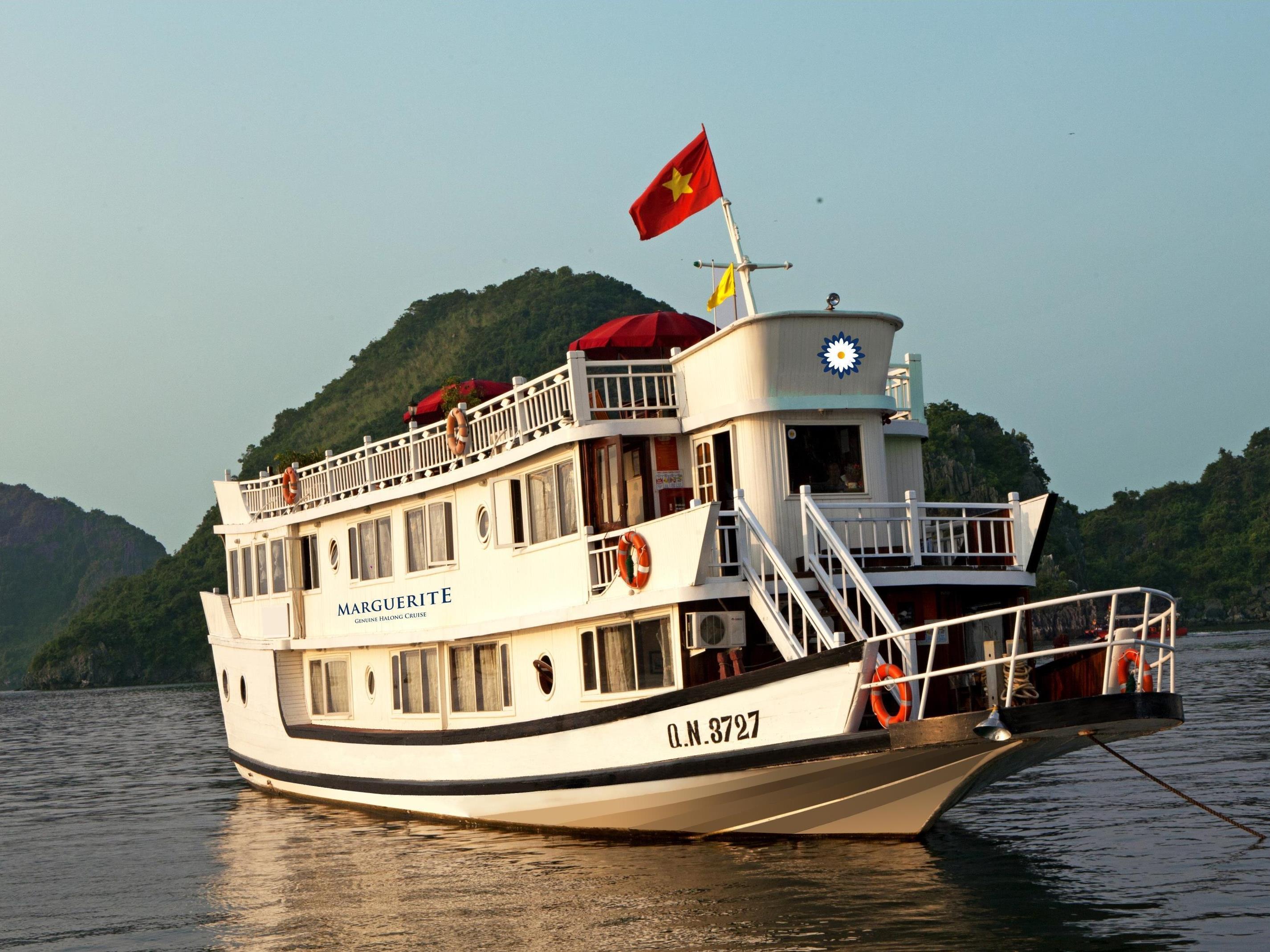 Halong Marguerite Cruises - Hotell och Boende i Vietnam , Halong