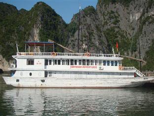Fantasea Adventures Cruise - Hotell och Boende i Vietnam , Halong