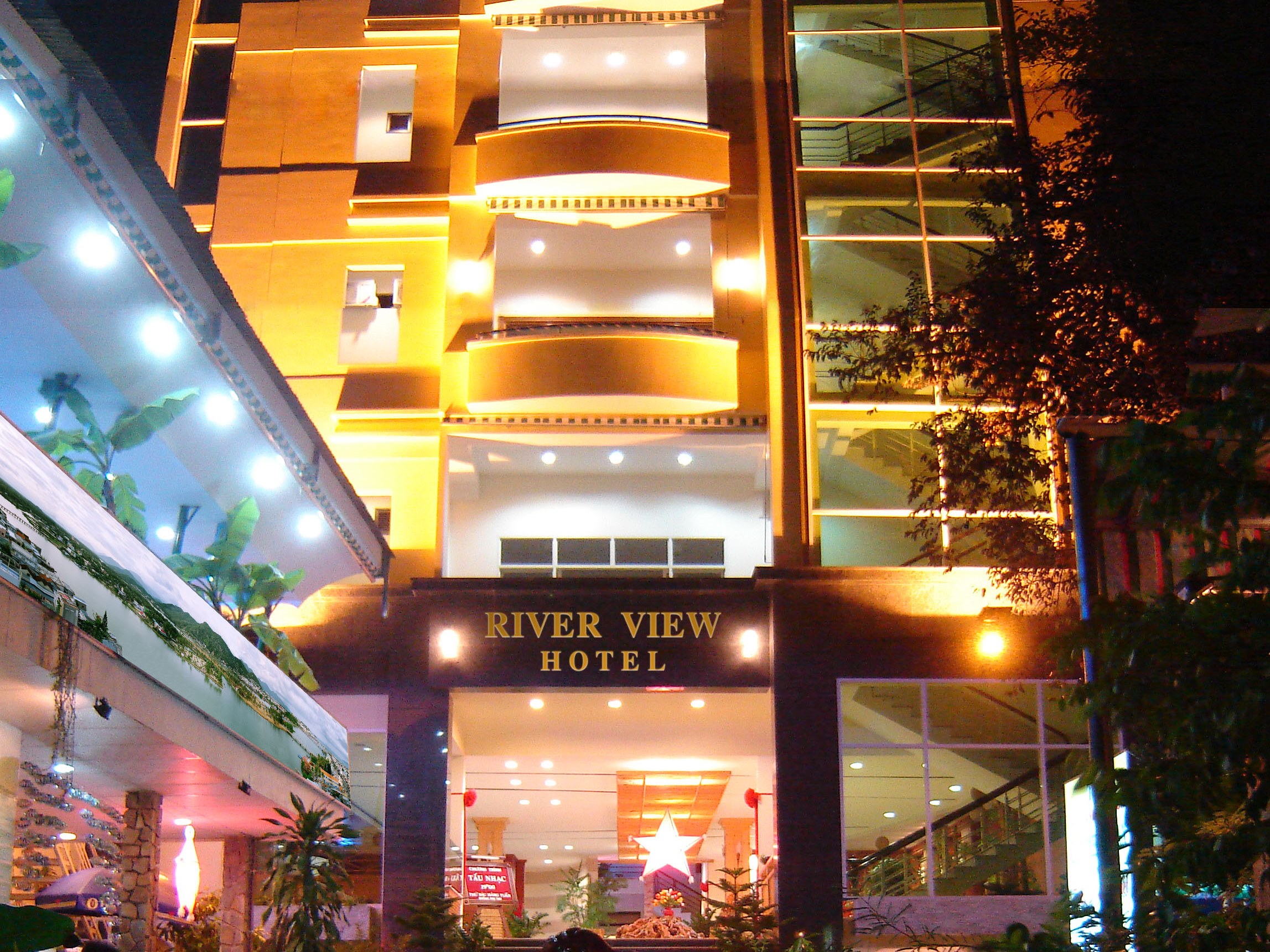 Hotell Riverview Hotel Nha Trang
 i Nha Trang, Vietnam