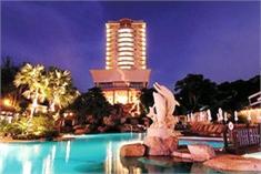 Hotell Long Beach Garden Hotel & Spa
 i Pattaya, Thailand